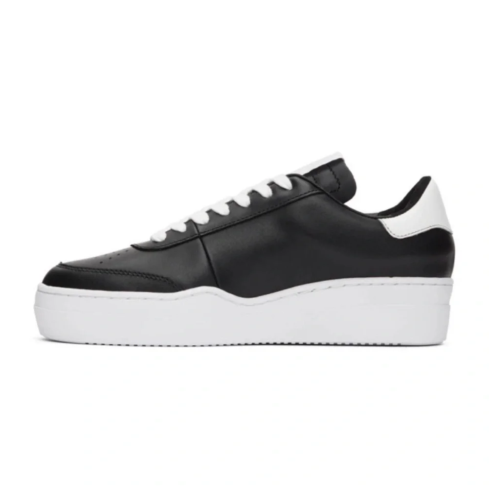 Article No. Black Casual Running Low-Top Sneakers Men’s Black & White Size 7